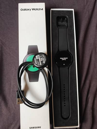 1 Samsung Galaxy watch 4 40mm