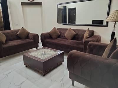 3 2 1 sofa set in good condition