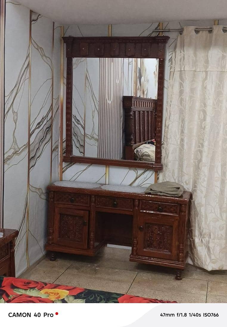 bed dressing side table 2