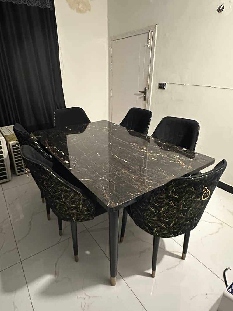 Dining table 6 seater 2