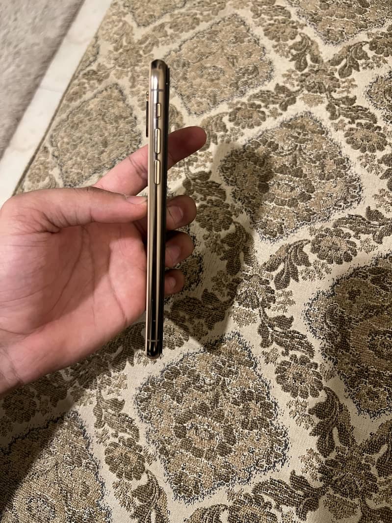 IPhone XS 6