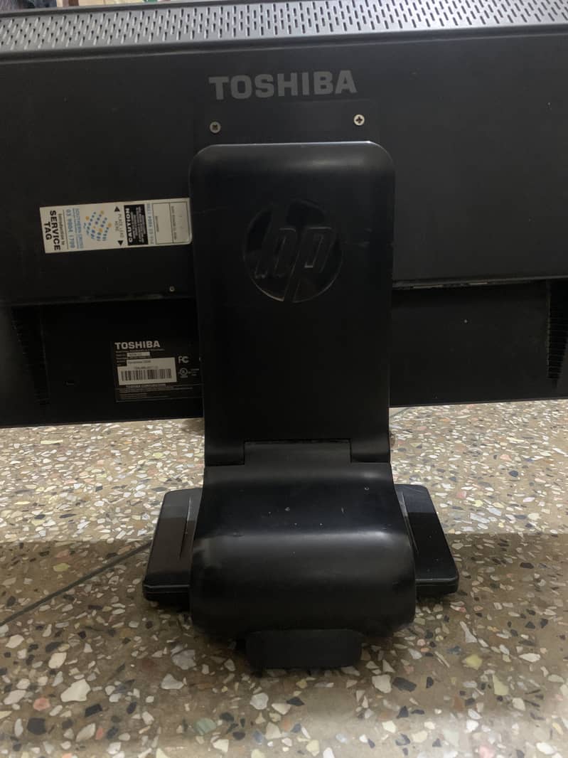 Monitor 22 inch 4