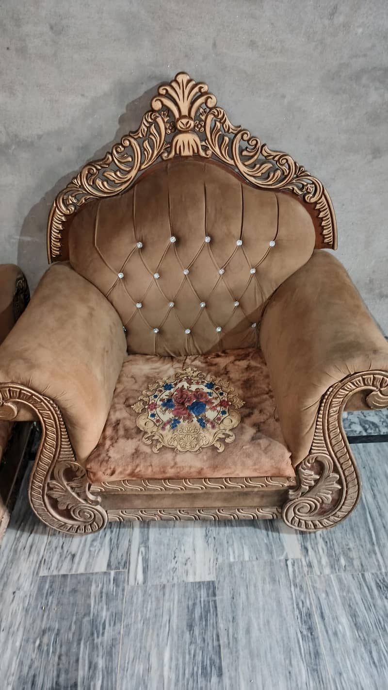 3 sofa hai 0