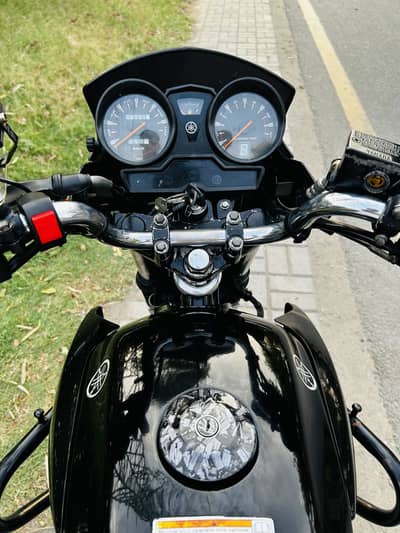 Yamaha ybr 125