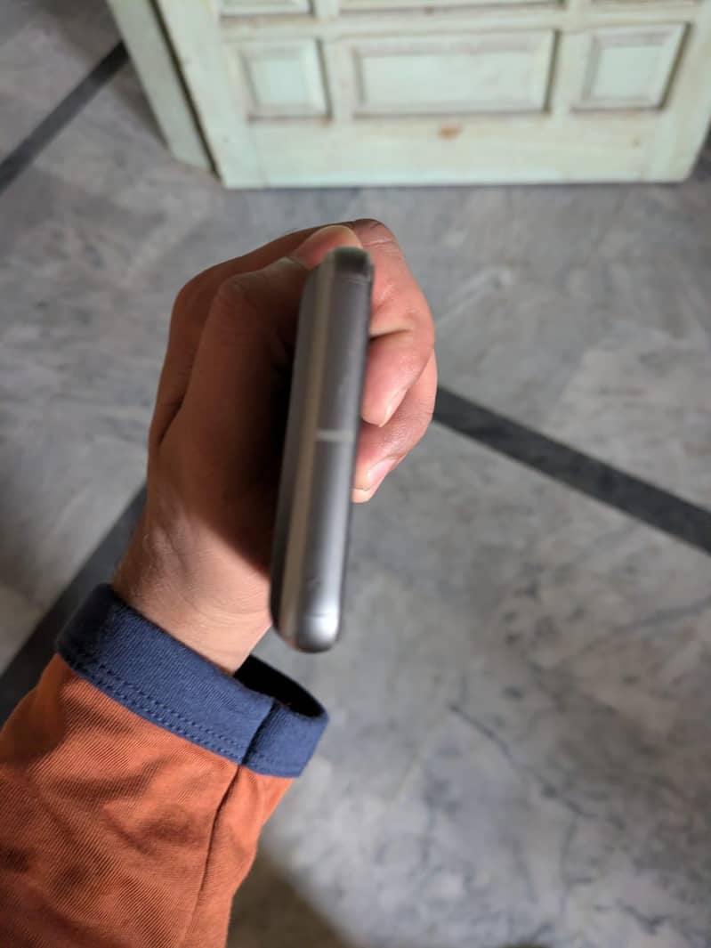 Google Pixel 8 5