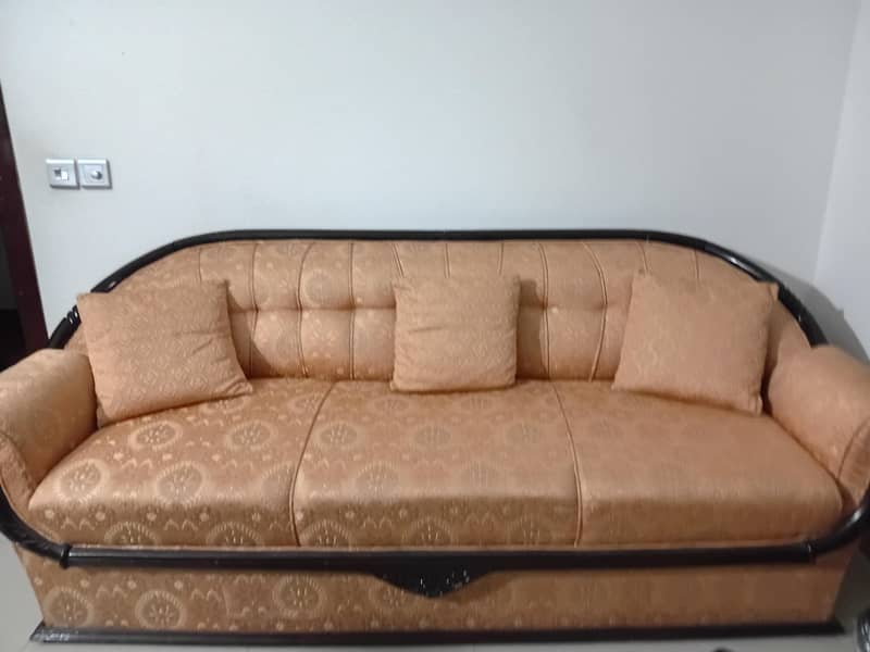 three seater sofa 0