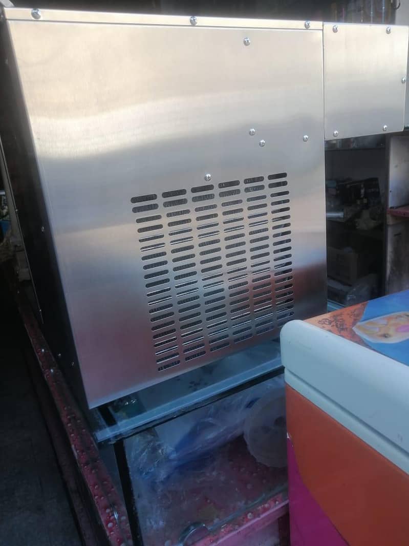 Snow flake ice machine 11