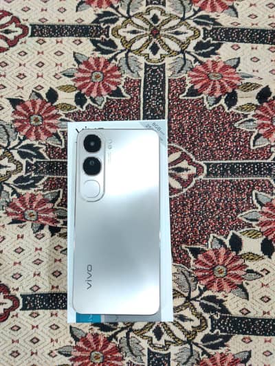 Vivo Y200 8+8 ram  256 Gb storage