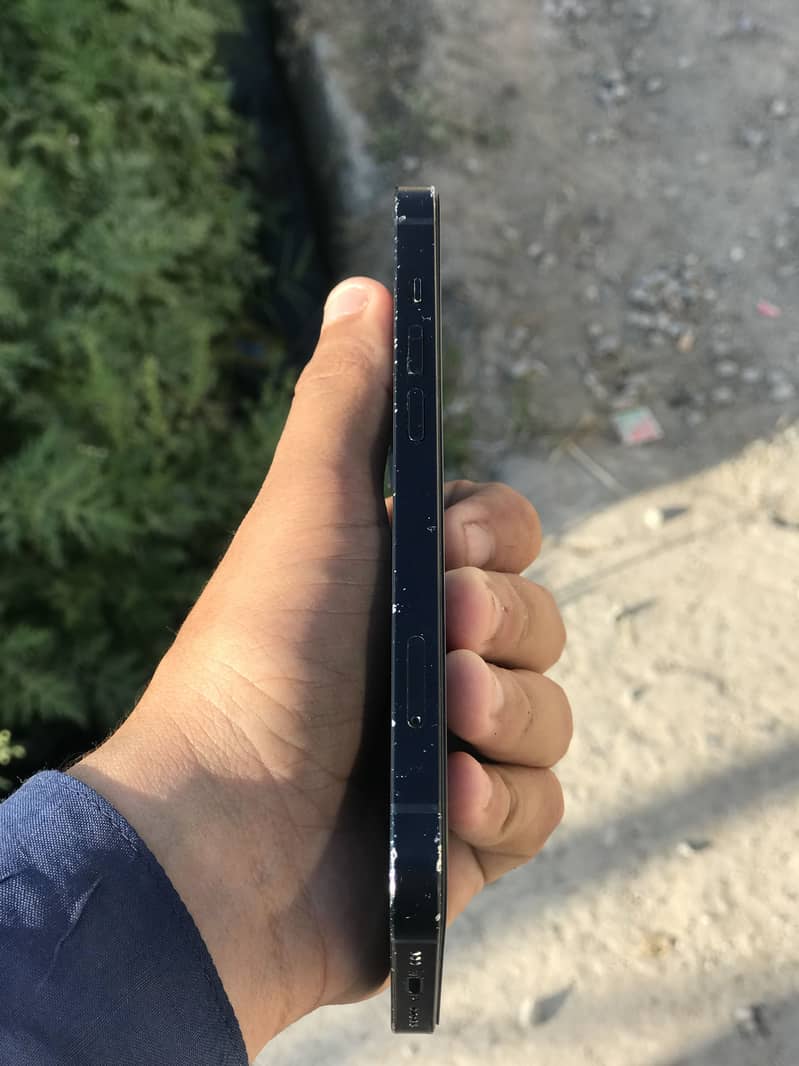 iPhone 13 Jv 4