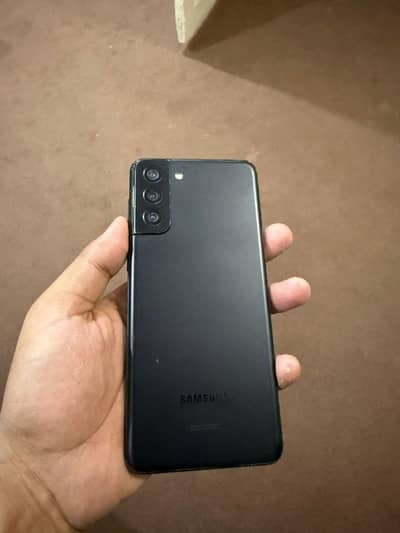 samsung s21 + 5g 6/128 exchange with iPhone