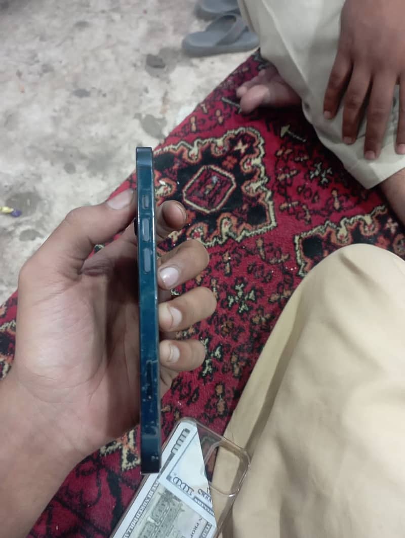 iPhone 13 MDM 1