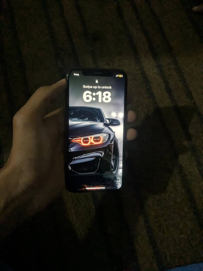 iphone xs 2