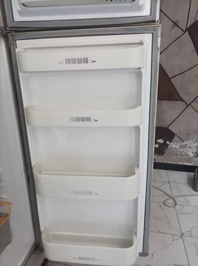 Dawlence fridge sale