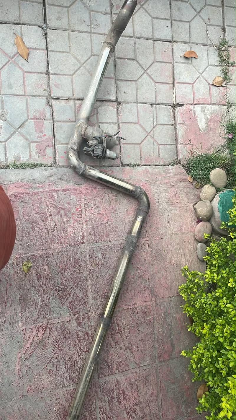 Exhaust 1