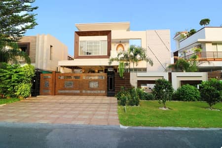 SYED BROTHERS PROUDLY OFFERS: 6.5 Marla Elegant Brand New Bungalow Is Available In The Best Block Of DHA Lahore.