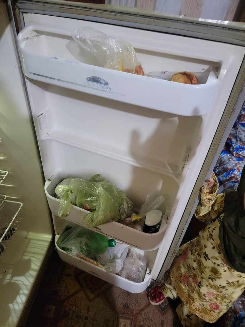 dawlance fridge 3