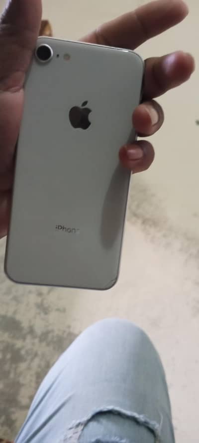 Ufone ki sim k single ayta hai. . . . 64 gp hai . . . 10/8 condition hai. .