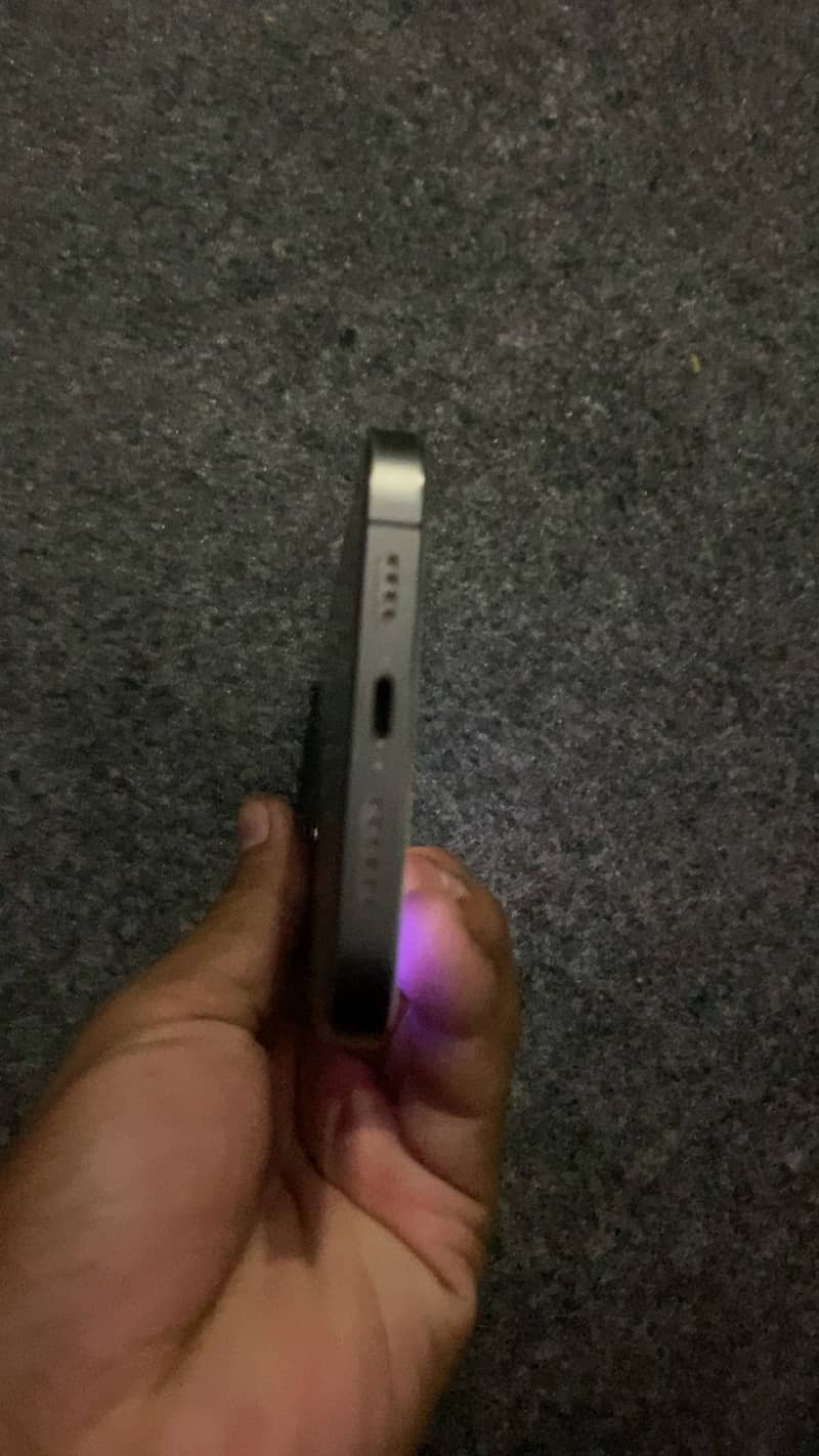 Iphone 12 pro max 5