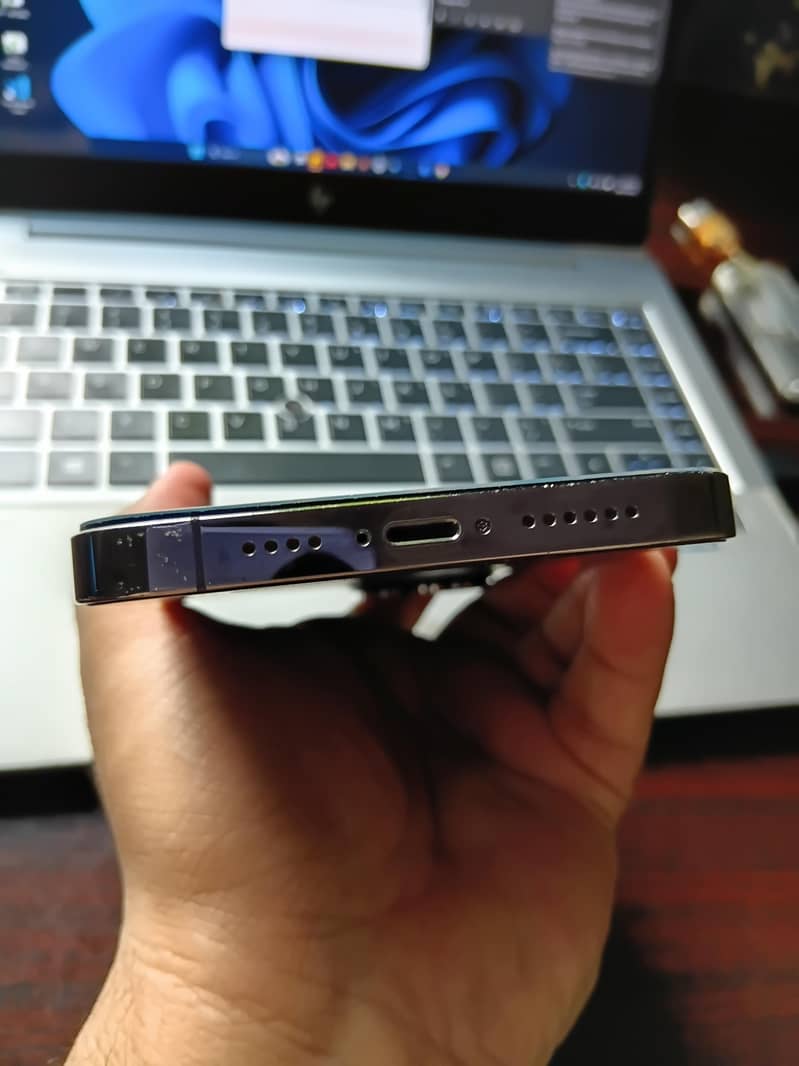 iPhone 14 Pro Max 4