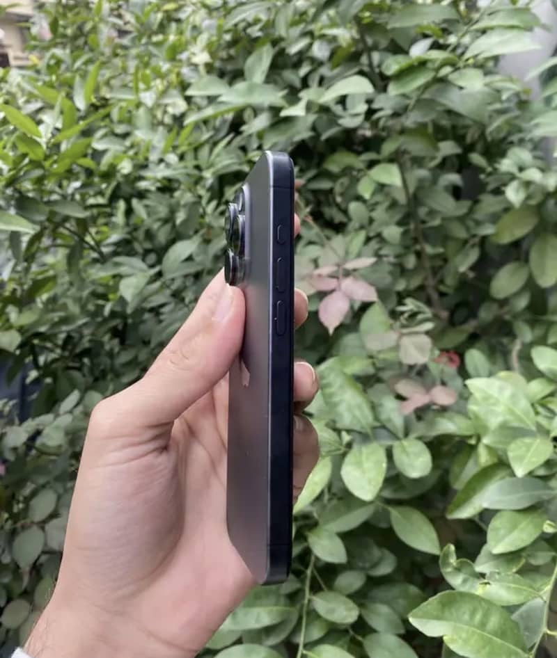 Iphone 15 pro 3
