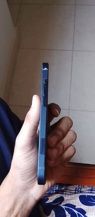 10/10 condition battery 89%