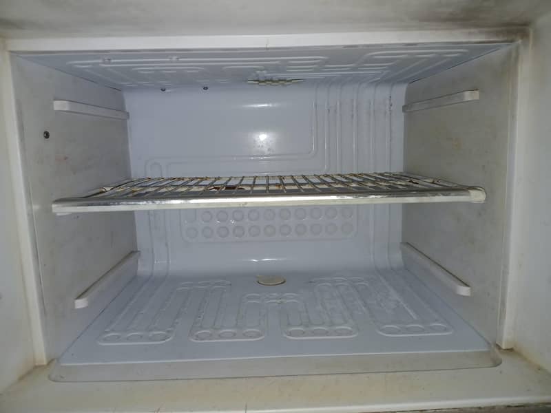 waves refrigerator 0