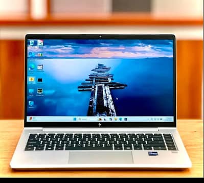 HP Elitebook. . Core i5 12th Generation laptop . . (10 cores ,12 threads).