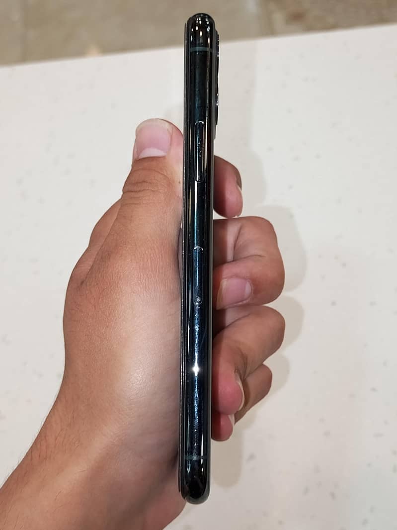 11 pro for sale[work required] 4