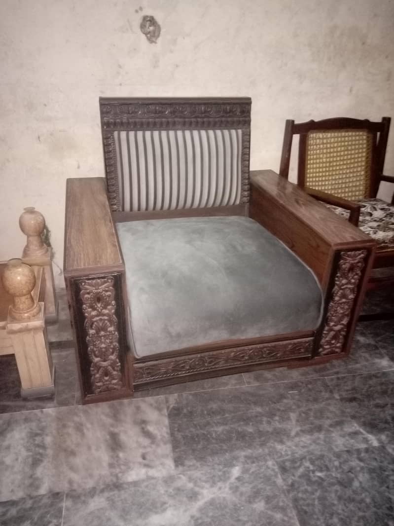 sofa 5 seater 1