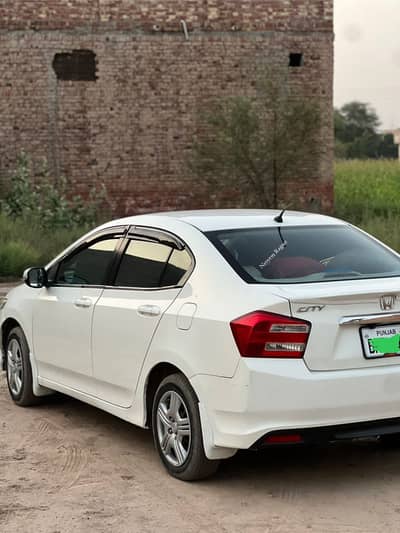 Honda City 2016 - Total Genuine -Pristine Condition