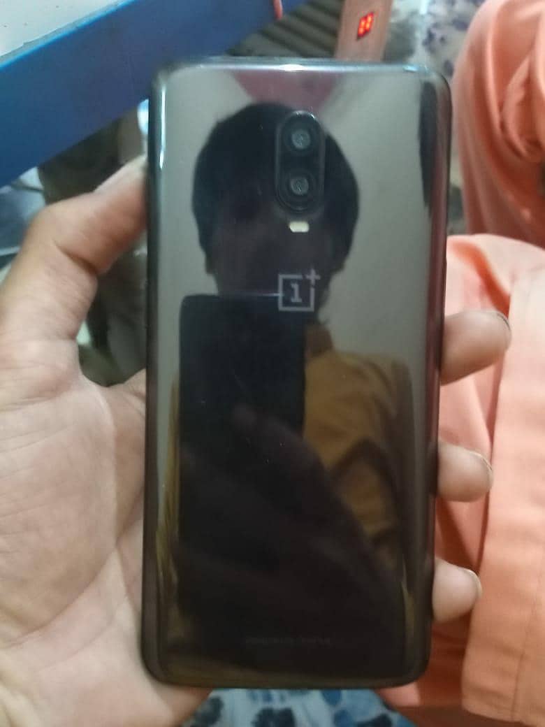 one plus 6T 1