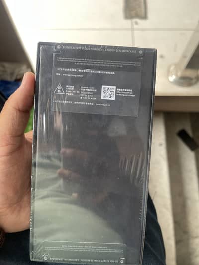 Sumsung galaxy S24 ultra ( Paysical double) box pack