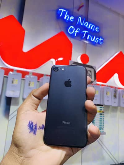 iPhone 7  pta approved black color 128 gb