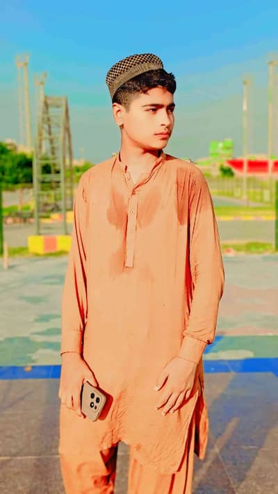 Zeeshan khan