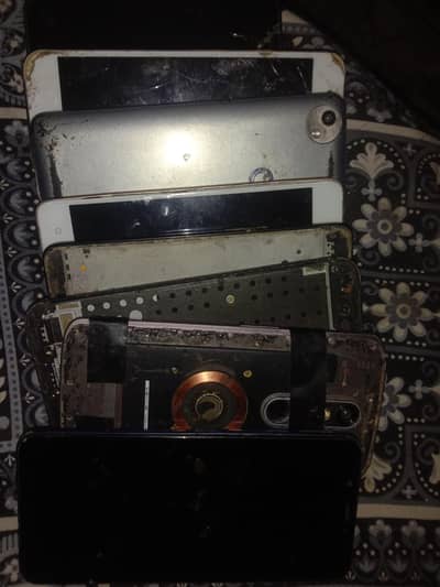 kisi bhai ko mobile scrap chahiye ho to rabta karen