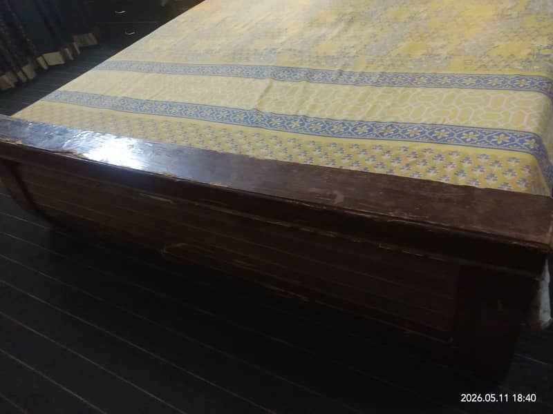 king size bed 3