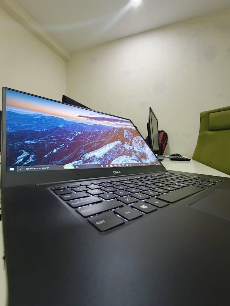 Dell Precision 5520 2