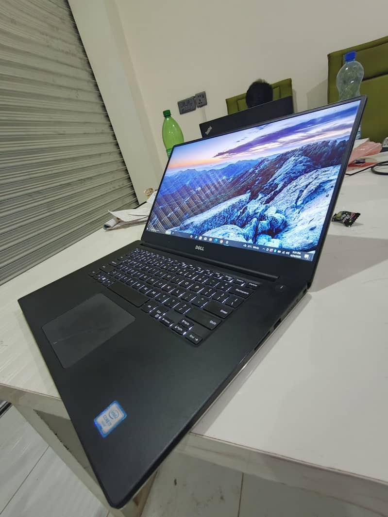 Dell Precision 5520 4