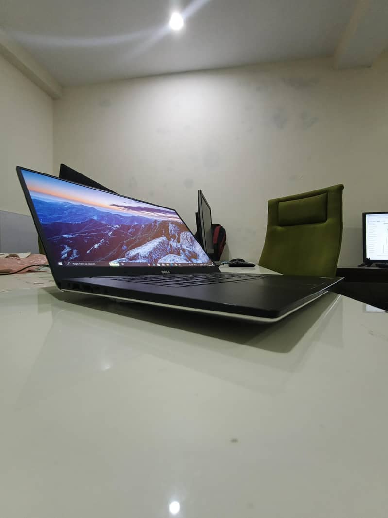 Dell Precision 5520 5