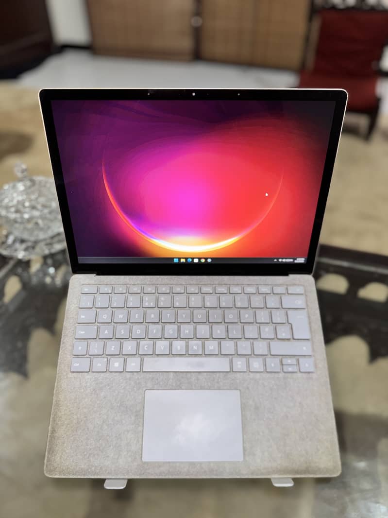 Microsoft Surface Laptop 2 8th Generation 1