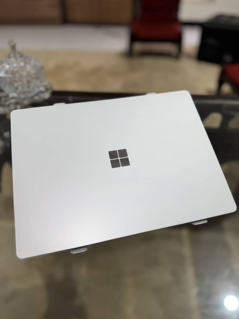 Microsoft Surface Laptop 2 8th Generation 4