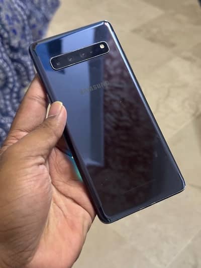 SAMSUNG S10 PLUS 5G
