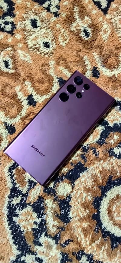 Sumsang s22 ultra with box urgent sale