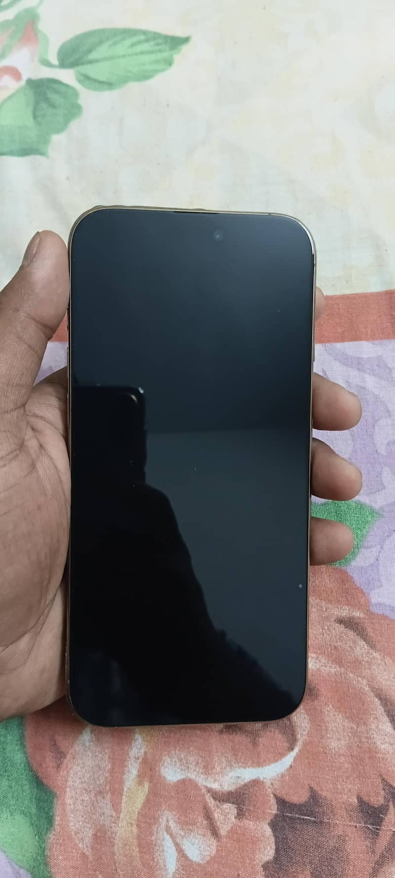 iphone 16 pro max 4