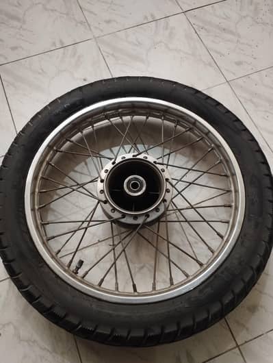125 Rim and tyre