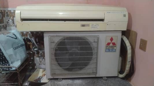 Good Condition Home Used AC — Urgent Sale