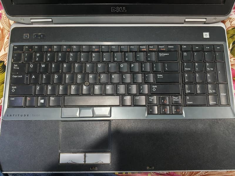Dell Latitude E6530 2