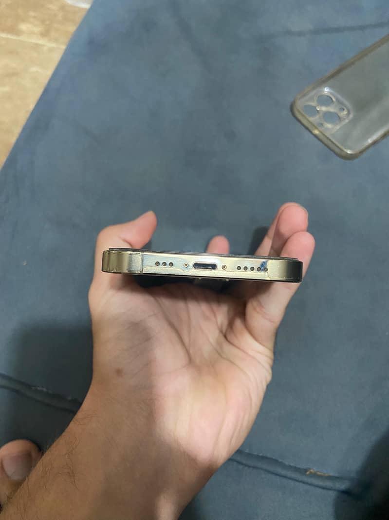 Iphone 13 Pro jv 5