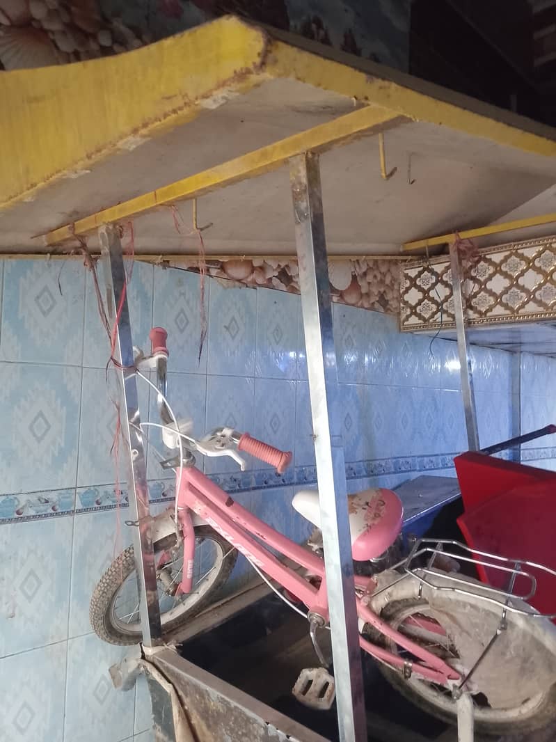 تمام کاؤنٹر فار سیل ہیں ابھی رابطہ کریں سب کی مختلف قیمت ہے ایڈرس نیو 3
