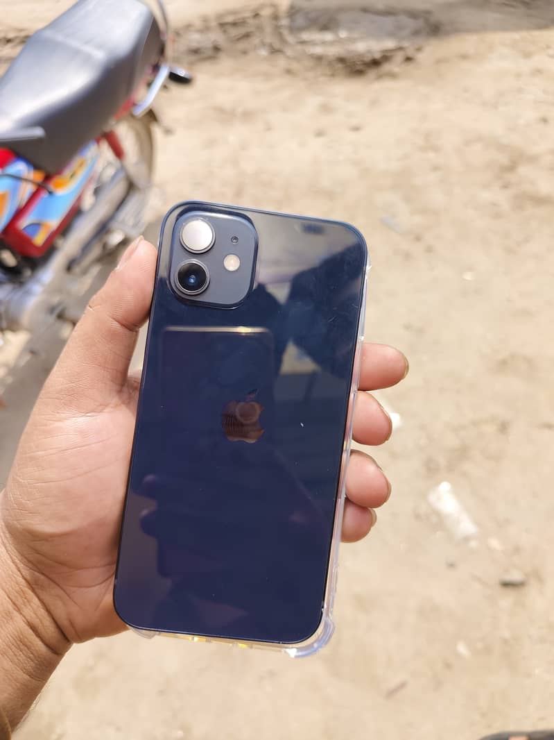 iPhone 12 1
